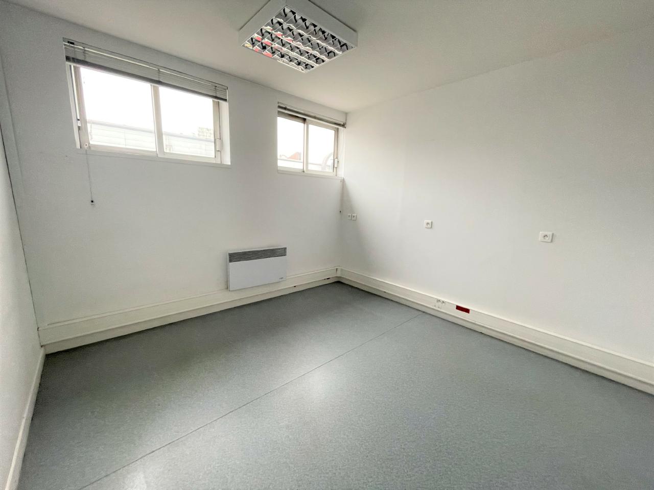 Bureau Villeneuve-d'Ascq 2369m² Location bureau Villeneuve-d'Ascq Nord OLBUR2202327 3